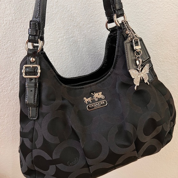 Coach Madison Op Art Maggie Shoulder Bag - Picture 1 of 10
